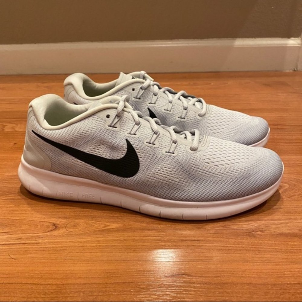 Nike Free RN White Size 10.5. Great Condition